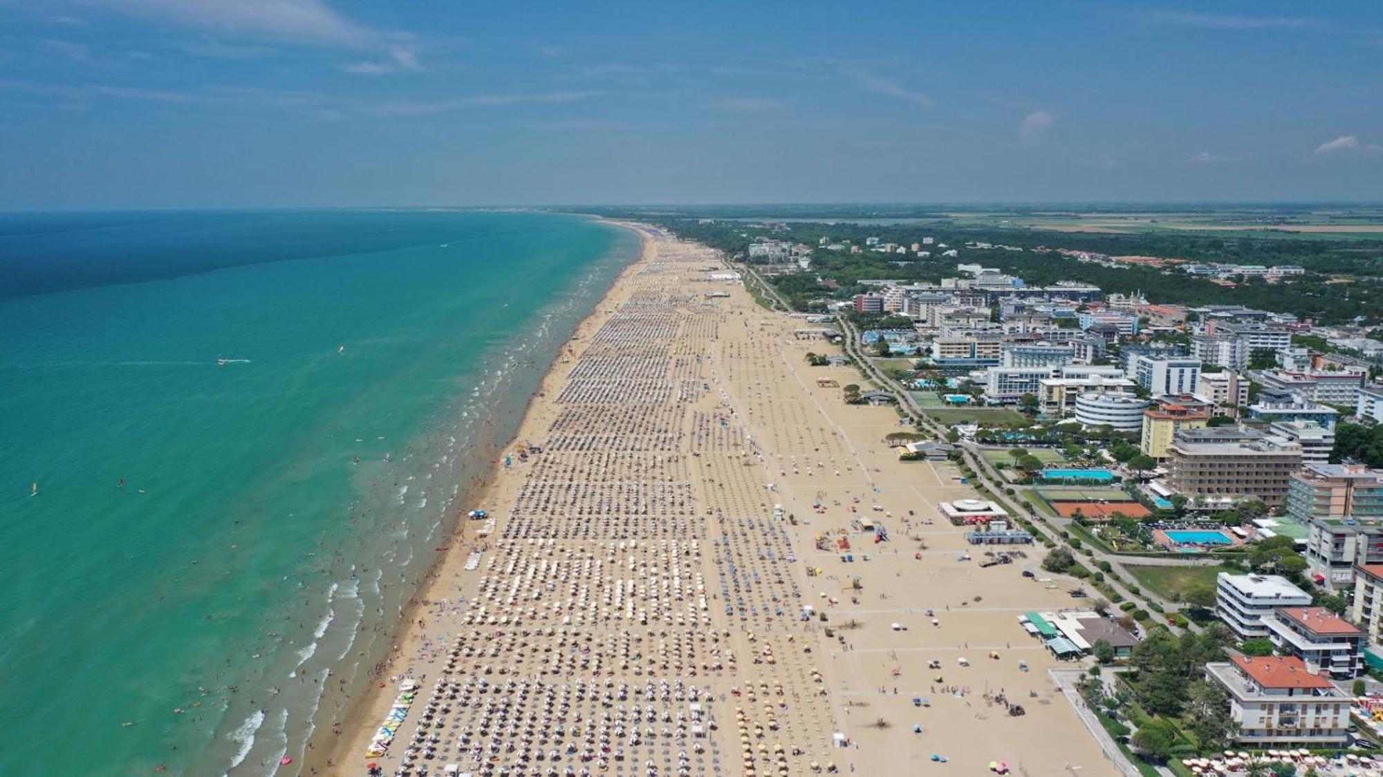 Cozy Villa 250 Metres From The Beach - Beahost - Bibione Luaran gambar
